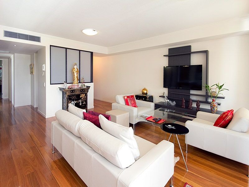 8/74 Dengate Lane, St Lucia QLD 4067