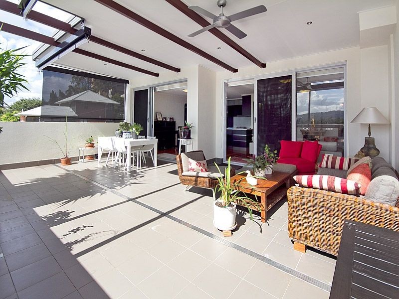 8/74 Dengate Lane, St Lucia QLD 4067