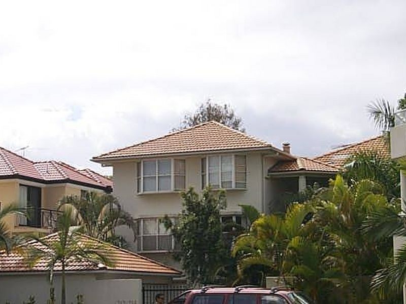 10/124 Sir Fred Schonell Drive, St Lucia QLD 4067