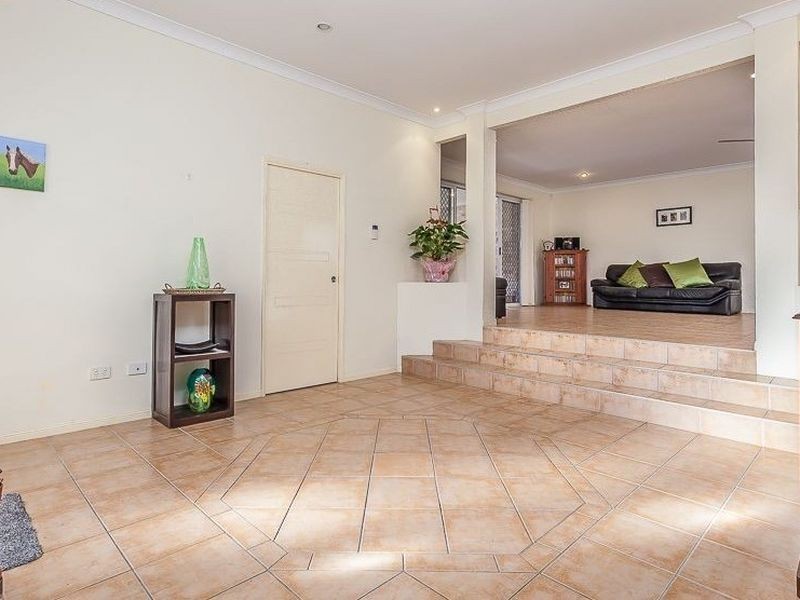 24 Arthur Terrace, Moggill QLD 4070