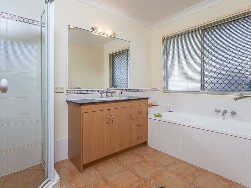 24 Arthur Terrace, Moggill QLD 4070