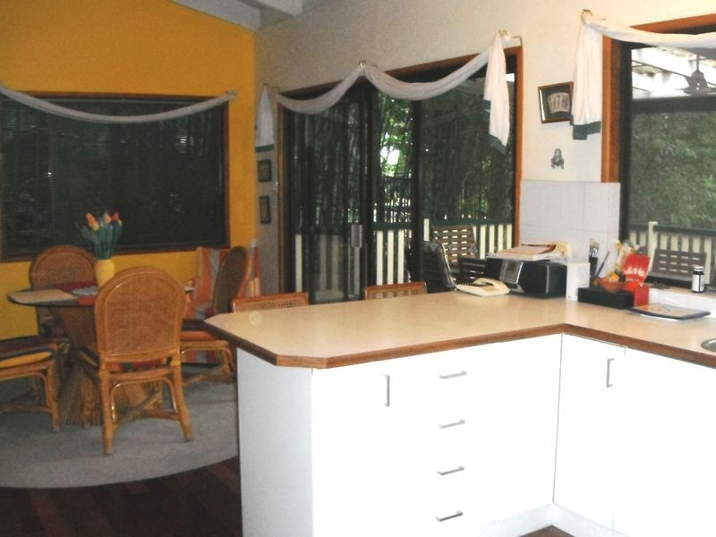 14 Clarina Street, Chapel Hill QLD 4069