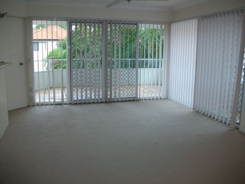 10/214 Sir Fred Schonell Drive, St Lucia QLD 4067