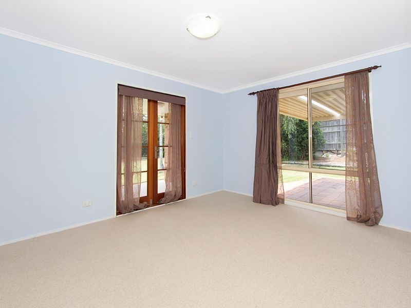 35 Campbell Crescent, Bellbowrie QLD 4070