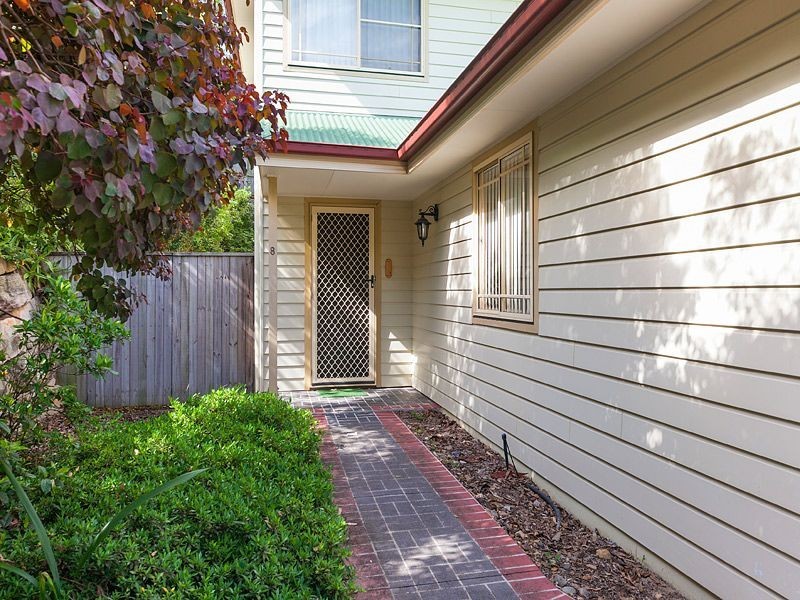 8/87 Russell Terrace, Indooroopilly QLD 4068