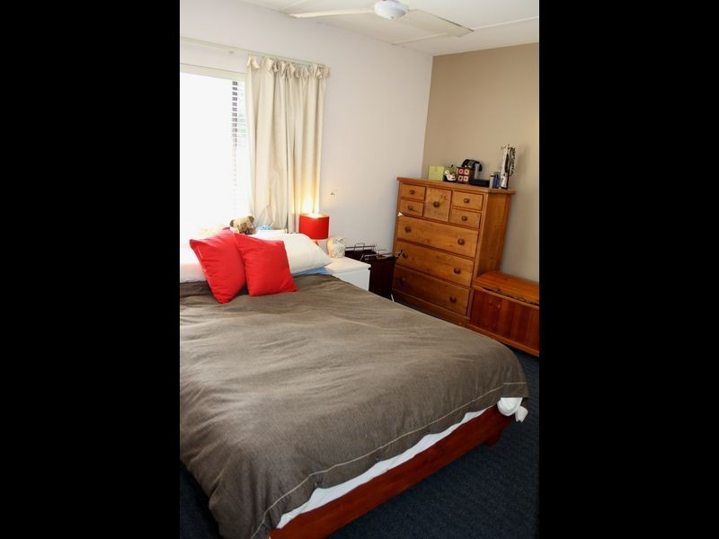 2/28 Bent Street, Toowong QLD 4066