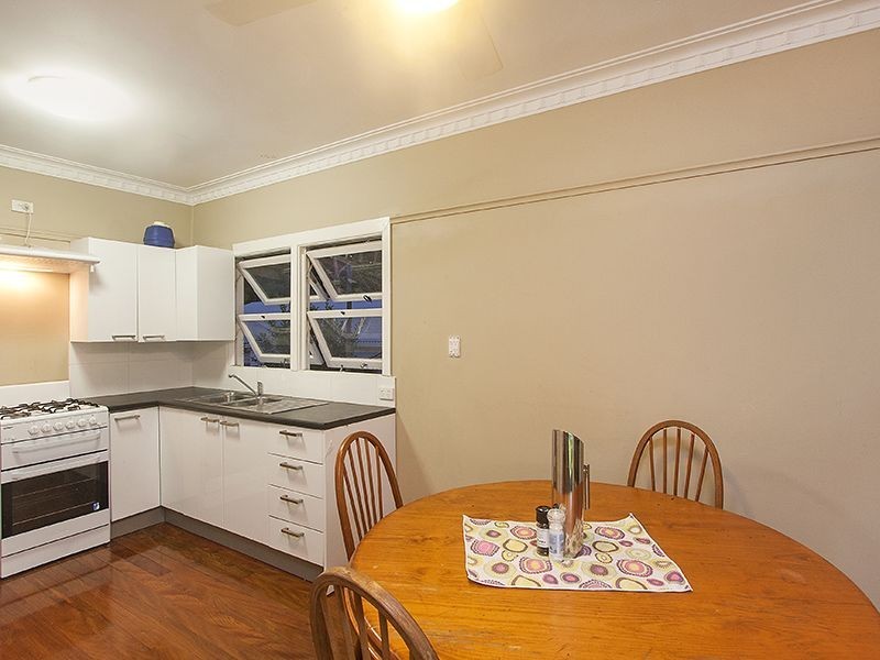 102 Ward Street, Indooroopilly QLD 4068