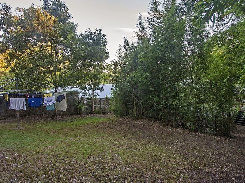 102 Ward Street, Indooroopilly QLD 4068