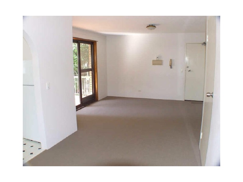 1/10 Lucinda Street, Taringa QLD 4068