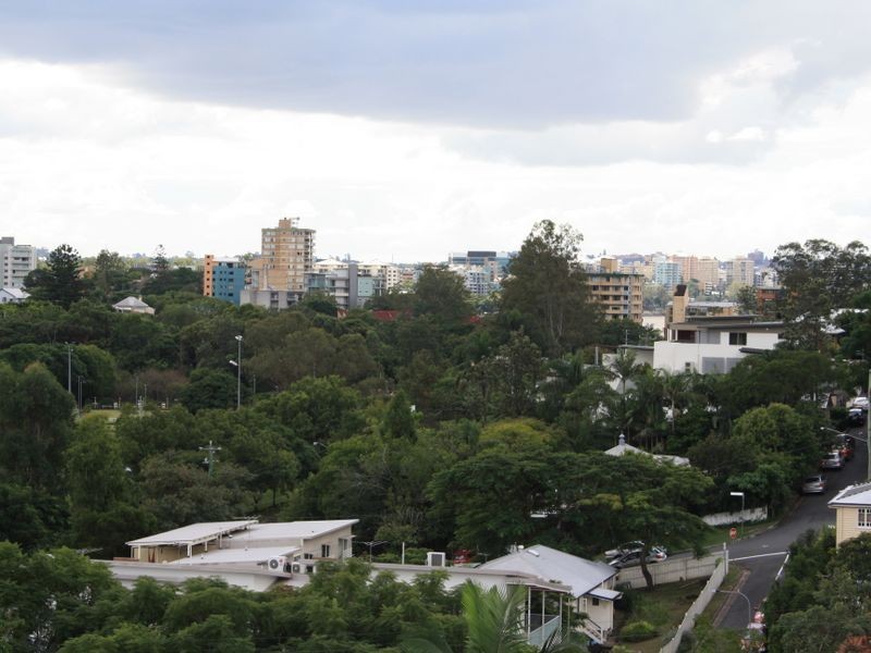 1/14 Bishop Street, St Lucia QLD 4067