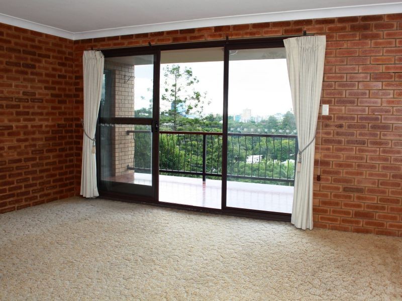 1/14 Bishop Street, St Lucia QLD 4067