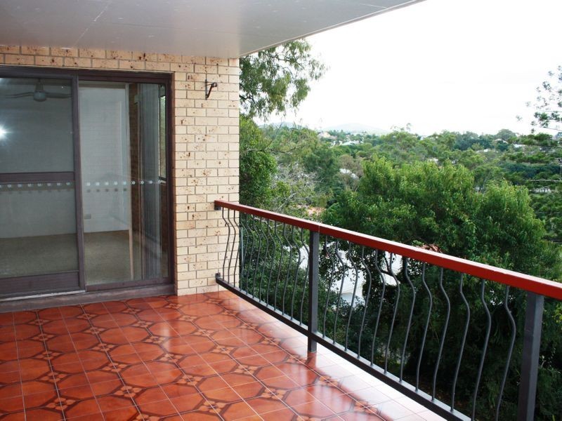 1/14 Bishop Street, St Lucia QLD 4067