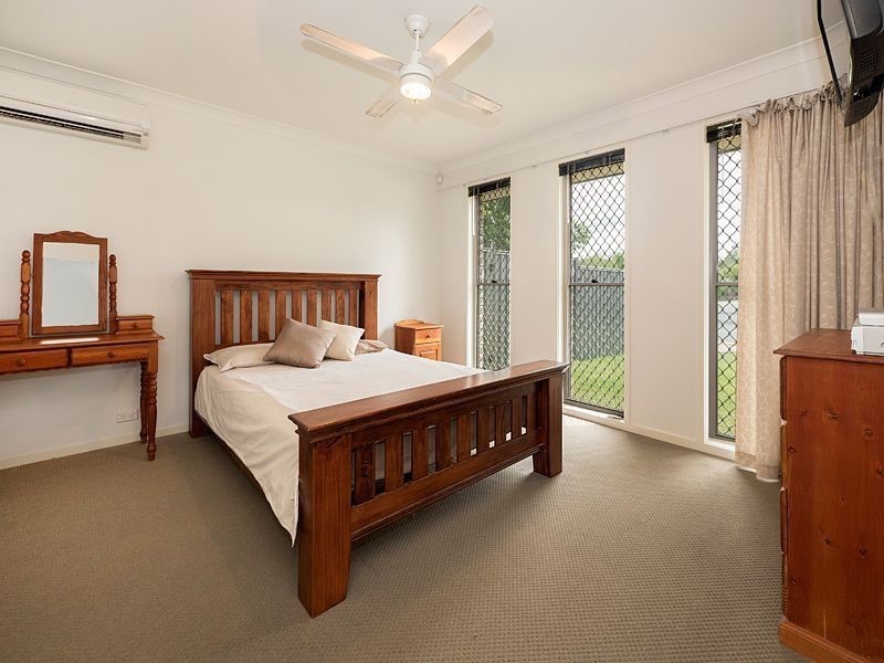 48 Lagoon Crescent, Bellbowrie QLD 4070