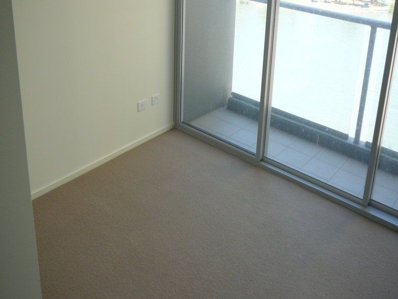 212/30 Macrossan Street, Brisbane QLD 4000