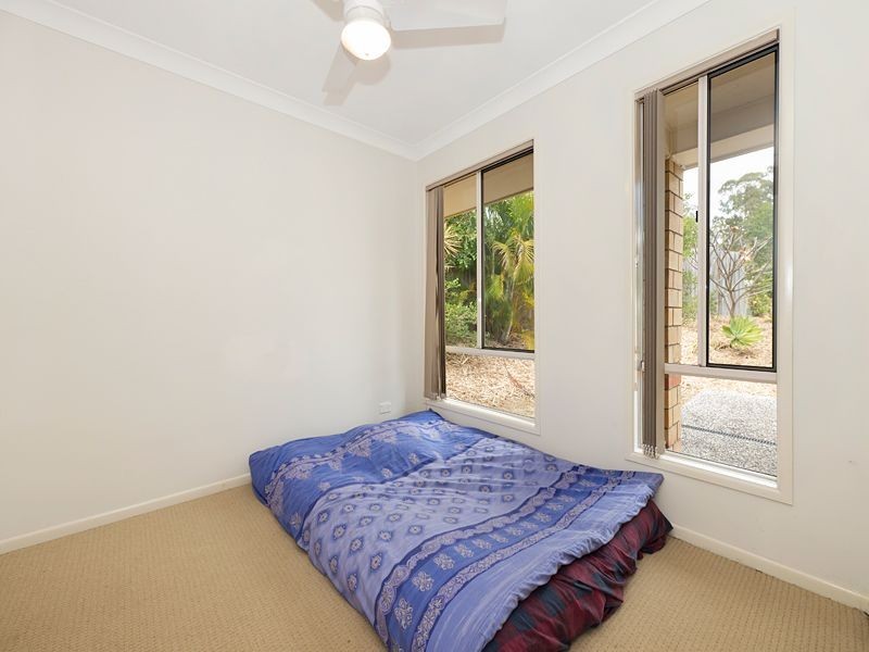 2/25 Golden Crest Place, Bellbowrie QLD 4070