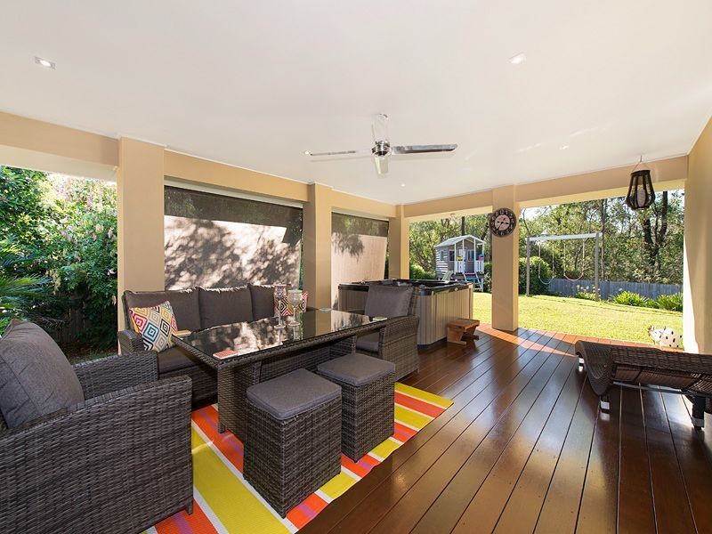 49 Westaway Crescent, Bellbowrie QLD 4070