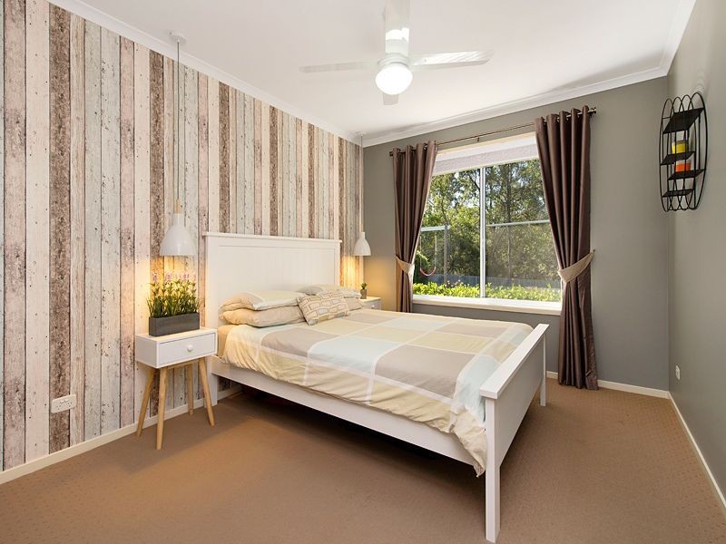 49 Westaway Crescent, Bellbowrie QLD 4070