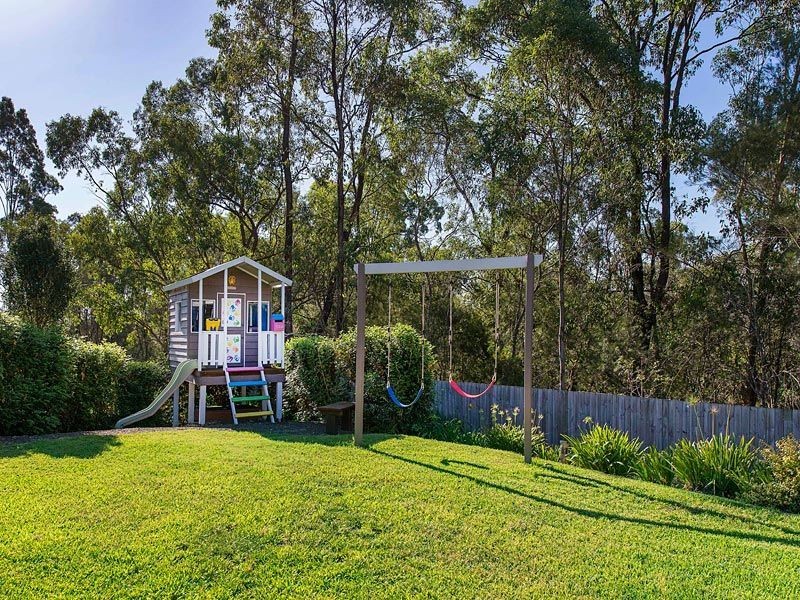 49 Westaway Crescent, Bellbowrie QLD 4070