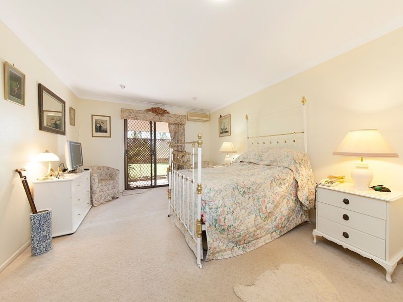 10 Hendos Place, Moggill QLD 4070