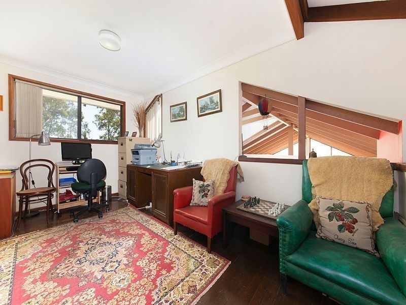 10 Hendos Place, Moggill QLD 4070