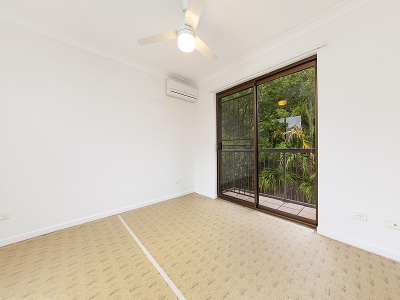 2/16 Foxton Street, Indooroopilly QLD 4068