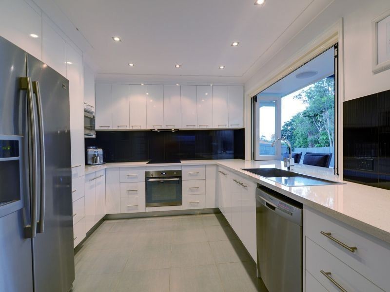 28 Mayfair Place, Moggill QLD 4070