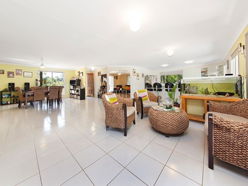 175 College Road, Karana Downs QLD 4306