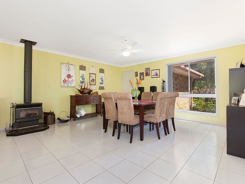 175 College Road, Karana Downs QLD 4306