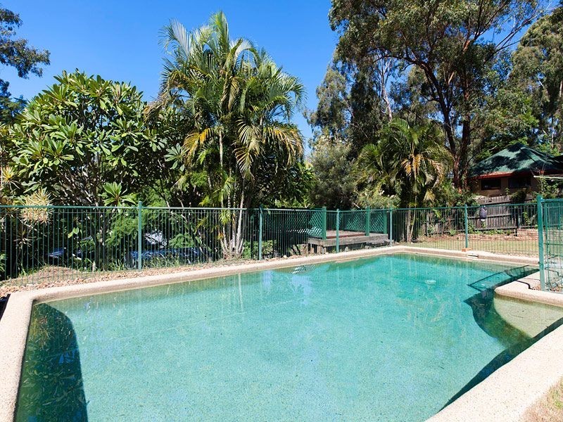 175 College Road, Karana Downs QLD 4306