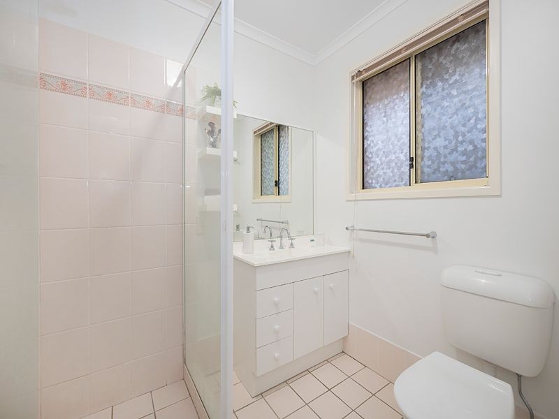 12 Dougy Place, Bellbowrie QLD 4070