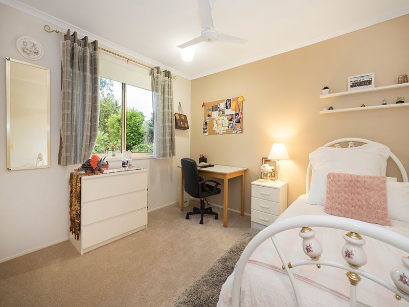 12 Dougy Place, Bellbowrie QLD 4070