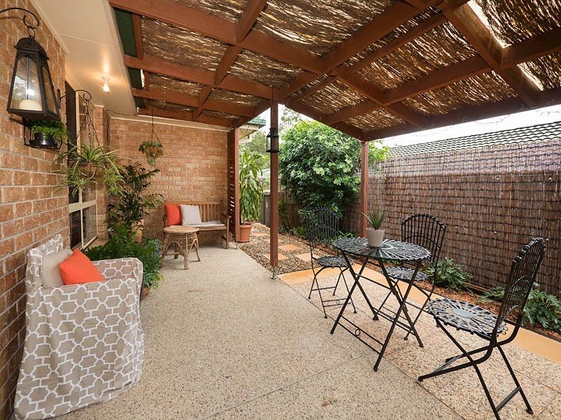 12 Dougy Place, Bellbowrie QLD 4070