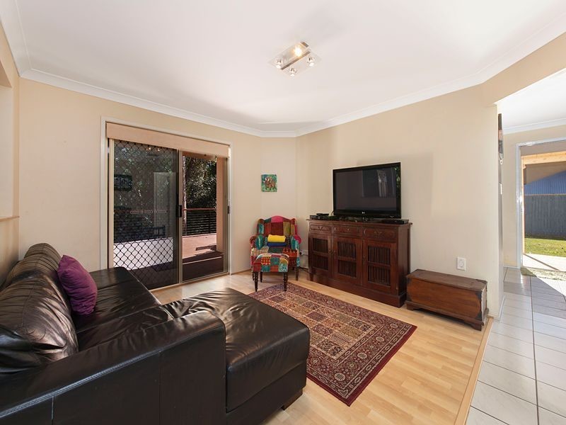 42 Vakuta Street, Fig Tree Pocket QLD 4069