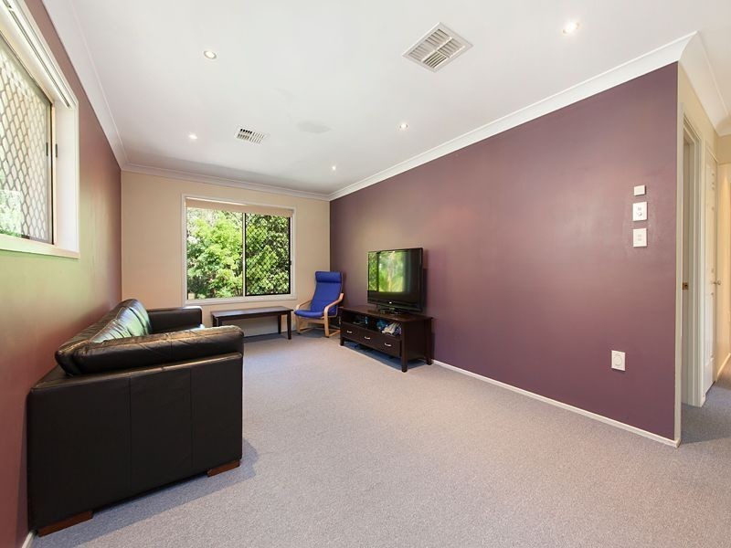 42 Vakuta Street, Fig Tree Pocket QLD 4069