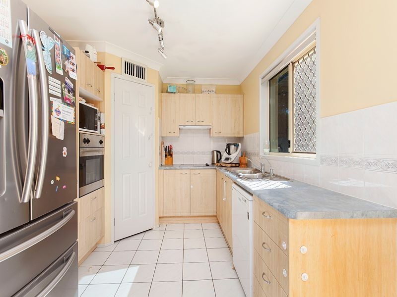 42 Vakuta Street, Fig Tree Pocket QLD 4069