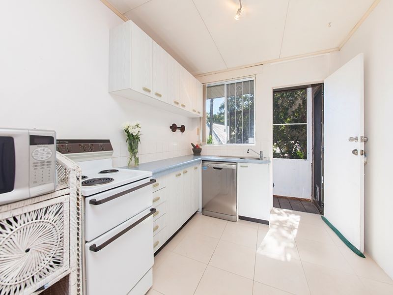 42 Walter Street, Toowong QLD 4066