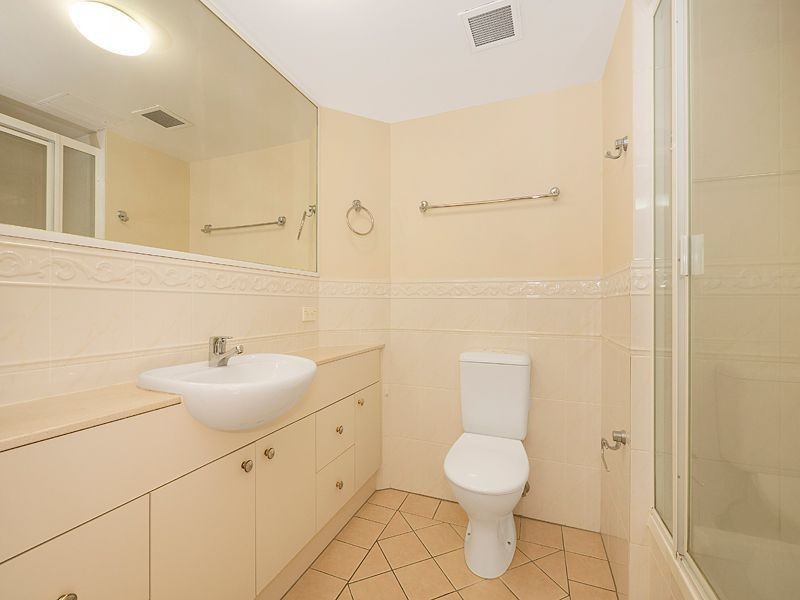 8/5-11 Chasely Street, Auchenflower QLD 4066