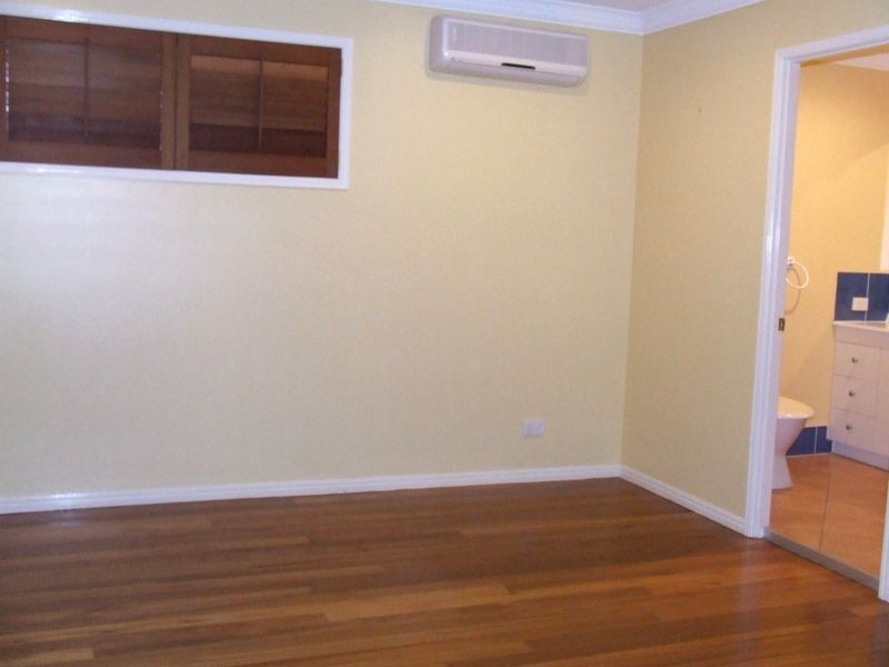 24 Scandia Street, Kenmore QLD 4069