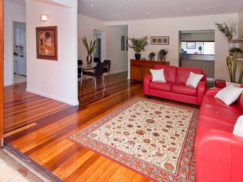 30 Salisbury Street, Indooroopilly QLD 4068