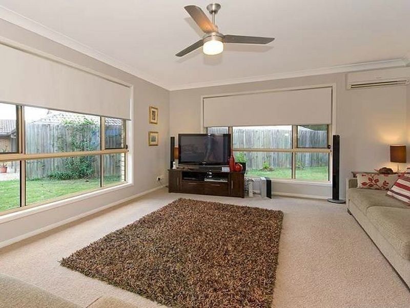 84 Salubris Place, Moggill QLD 4070