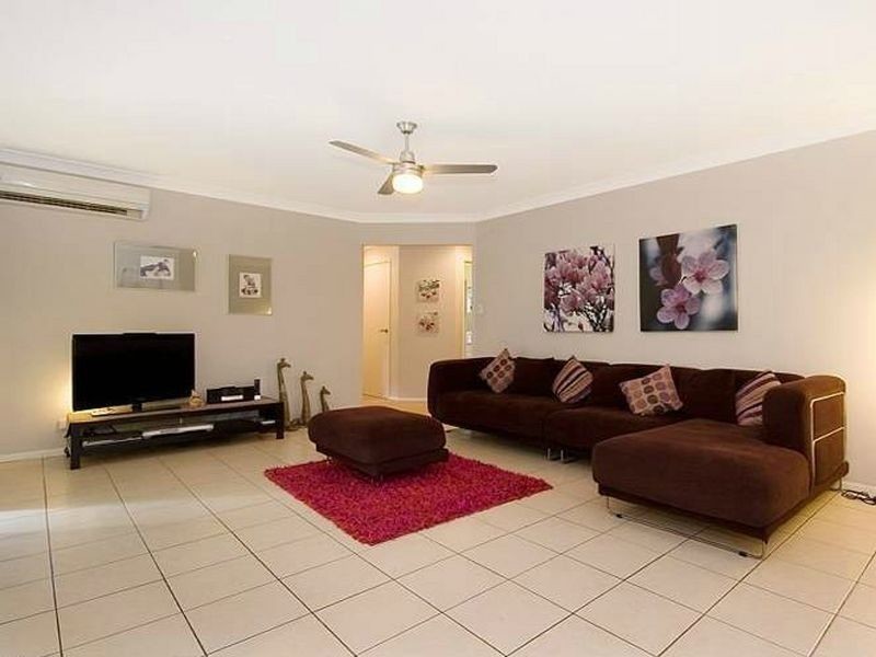 84 Salubris Place, Moggill QLD 4070