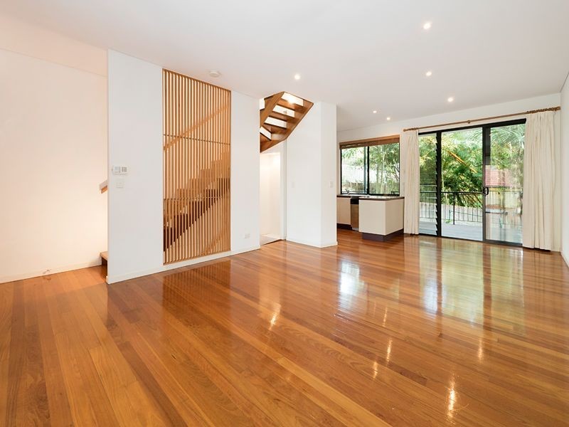 67 Bishop Street, St Lucia QLD 4067