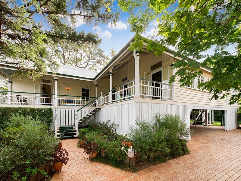 25 Rokeby Terrace, Taringa QLD 4068