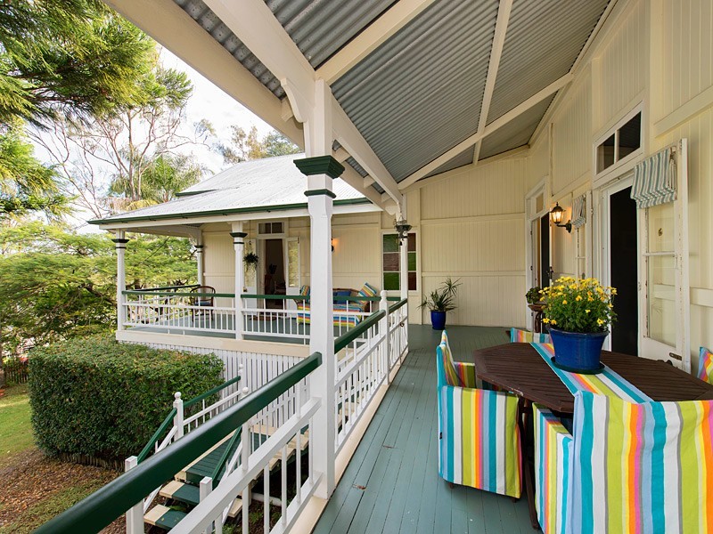 25 Rokeby Terrace, Taringa QLD 4068