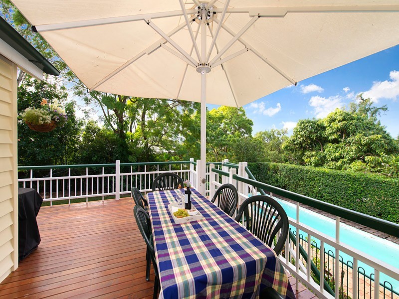 25 Rokeby Terrace, Taringa QLD 4068