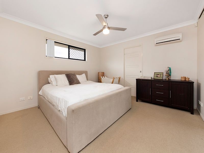 16 Zoe Place, Moggill QLD 4070