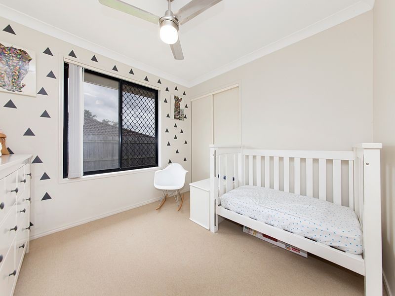 16 Zoe Place, Moggill QLD 4070