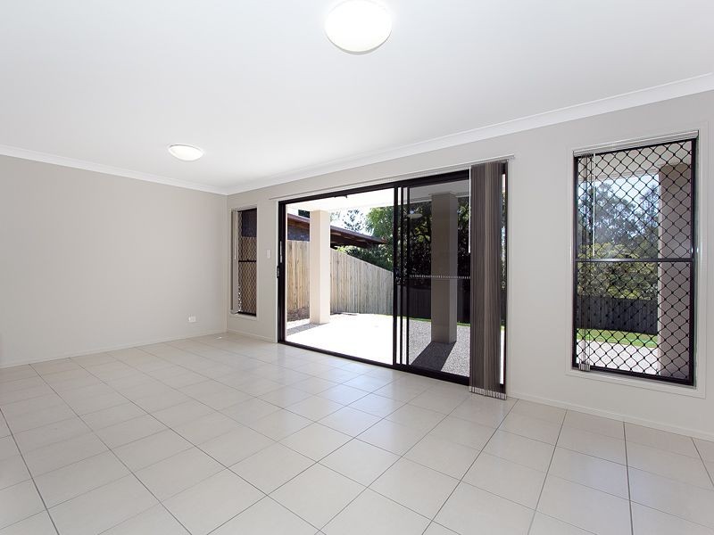 18 Gilruth Road, Kenmore QLD 4069