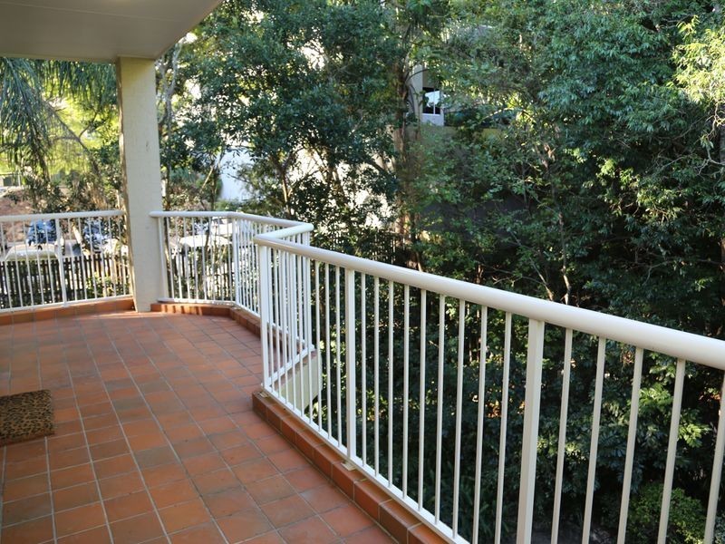 8/86 Musgrave Road, Indooroopilly QLD 4068