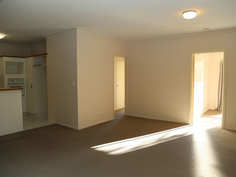 8/86 Musgrave Road, Indooroopilly QLD 4068